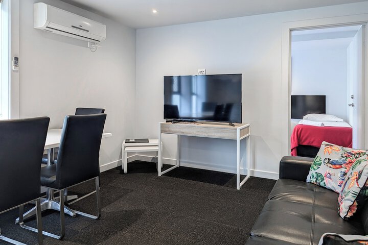 Room 17 of 25