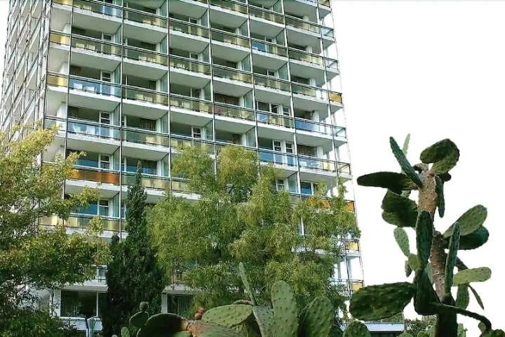 IHS Hotel