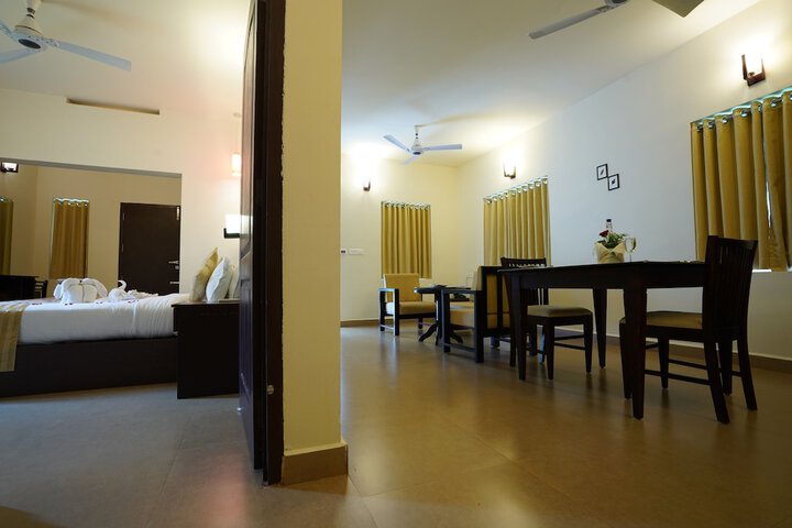 Room 18 of 92