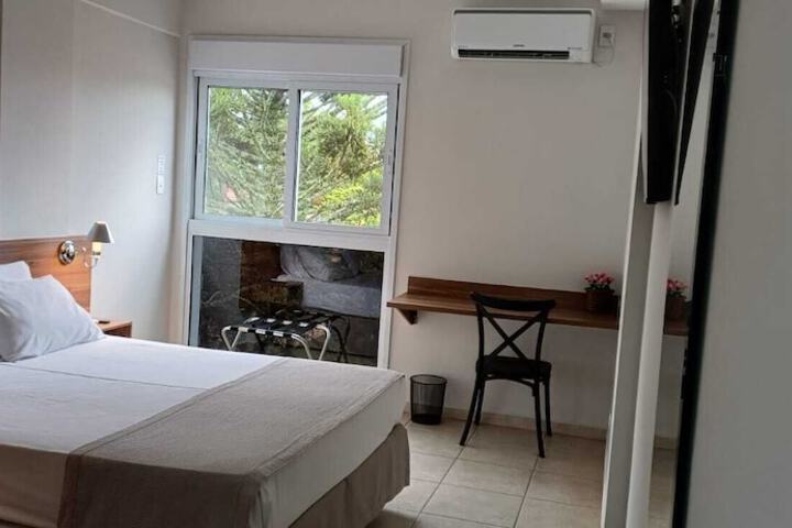 Room 15 of 38