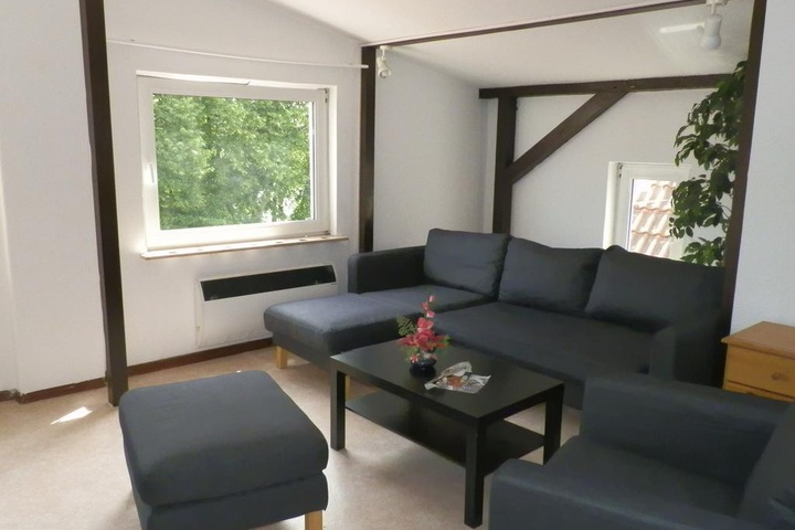 Room 8 of 13