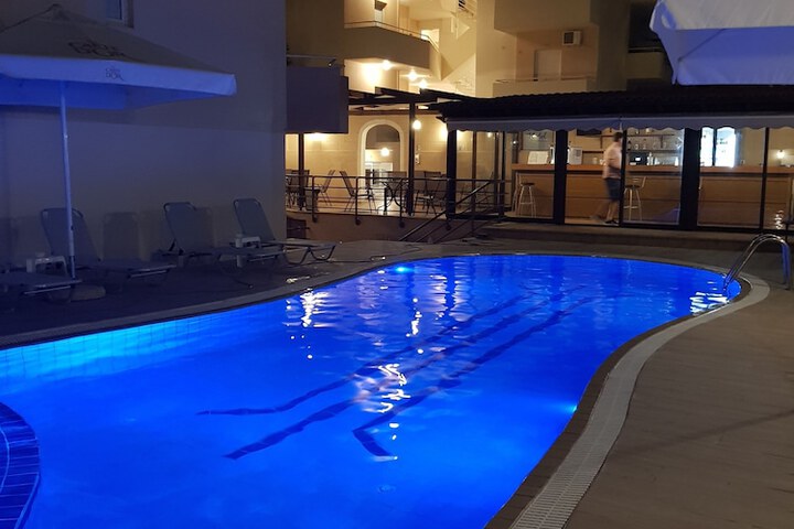 Hotel 43 of 45