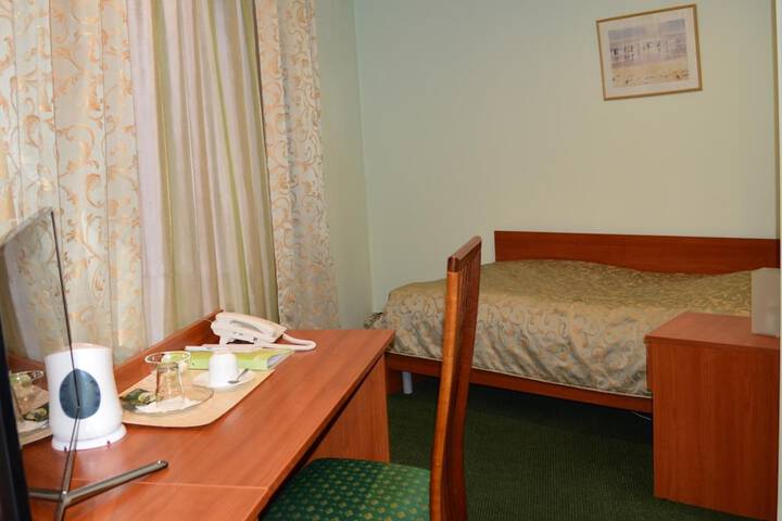 Room 18 of 45
