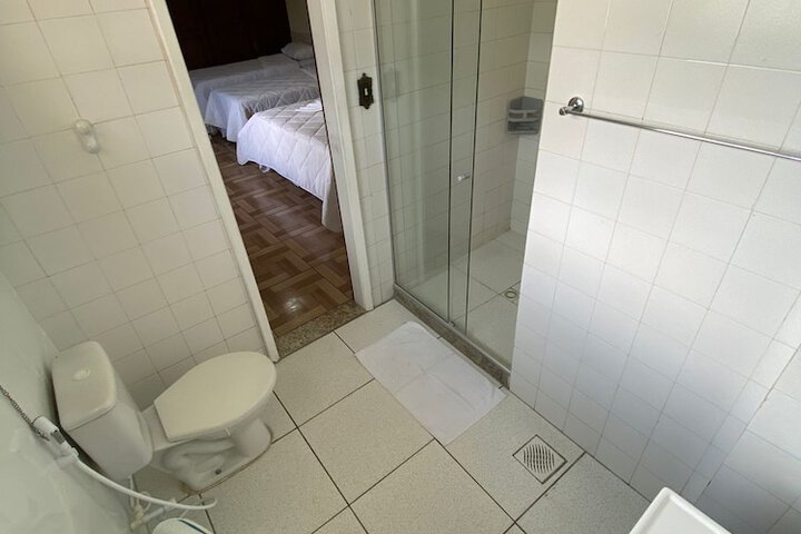Room 32 of 44