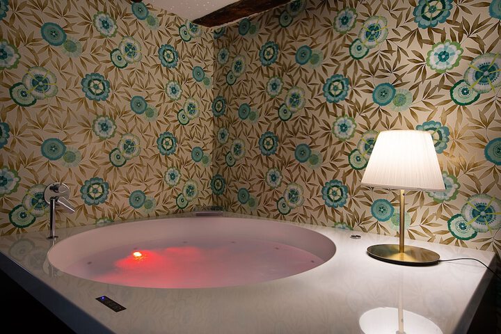 Room 15 of 74