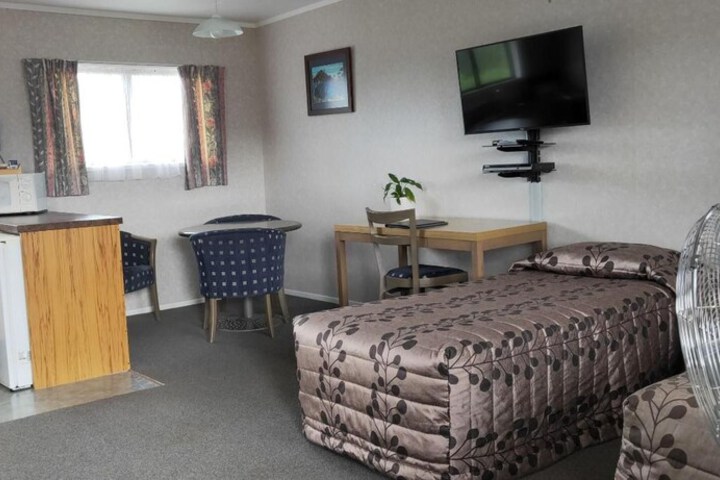Room 19 of 34