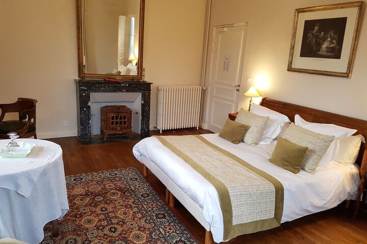 Room 4 of 92