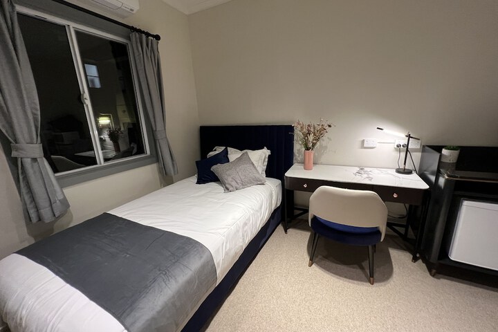 Room 16 of 63