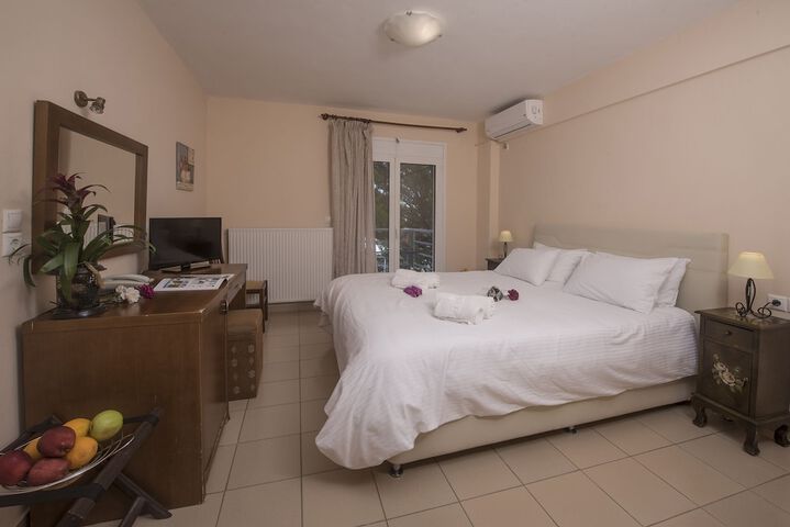 Room 26 of 43