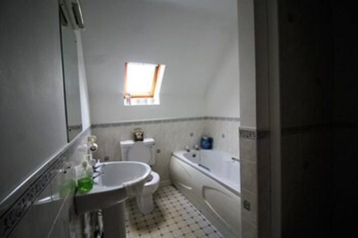 Room 2 of 31