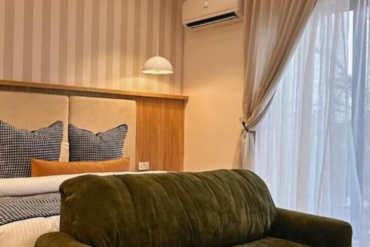 Room 8 of 26