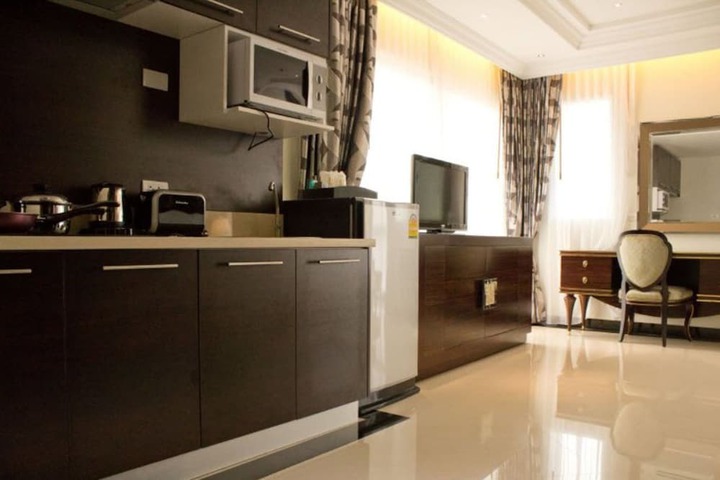 Room 9 of 51