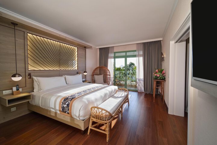 Room 18 of 152