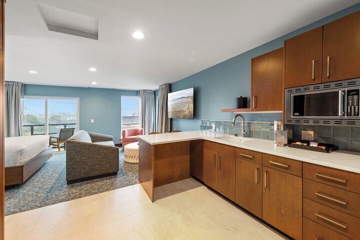 Room 35 of 220