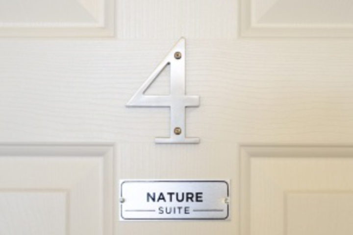 Room 128 of 671