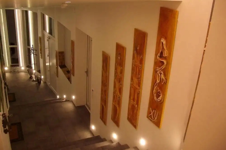 Room 14 of 20