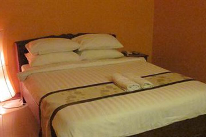 Room 14 of 36