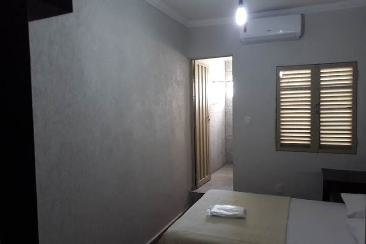 Room 21 of 98