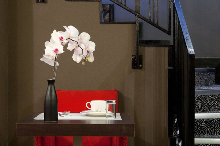 Breakfast/Coffee Service 22 of 33