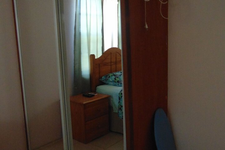 Room 40 of 193