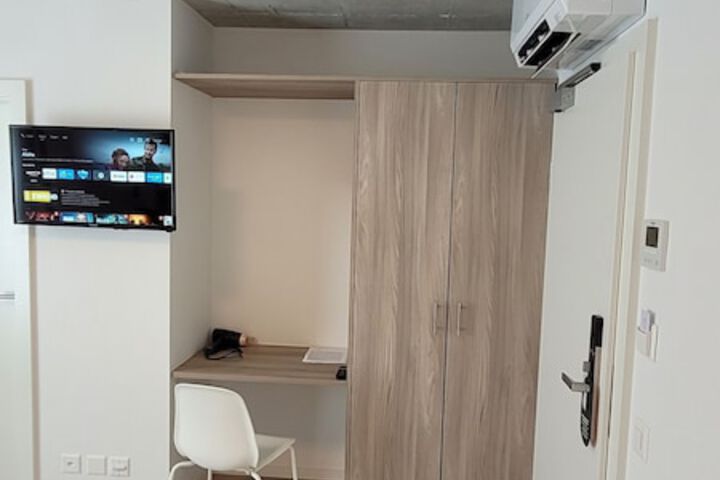 Room 43 of 47
