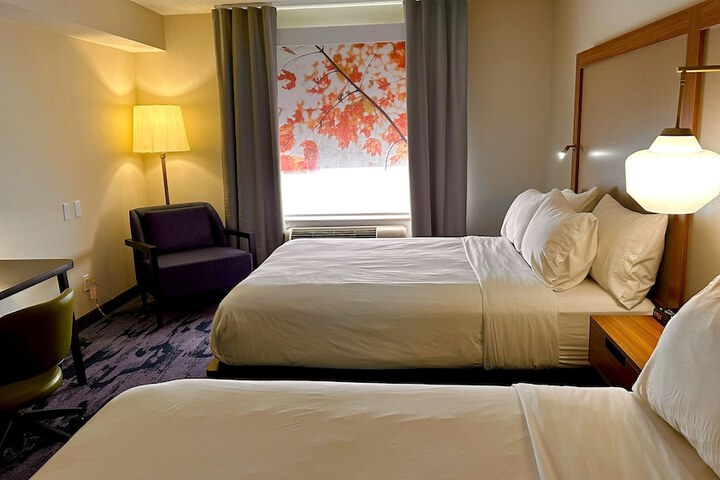 Room 17 of 74