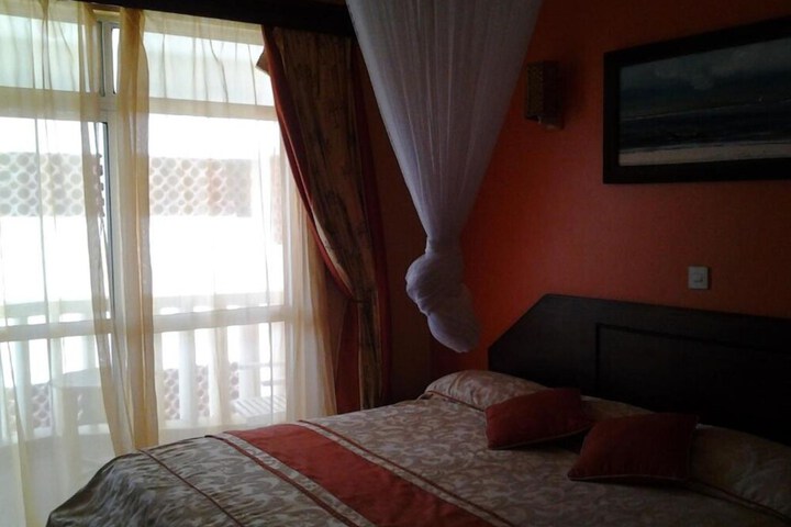 Room 15 of 25