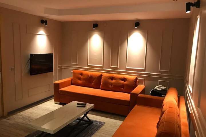 Room 28 of 56