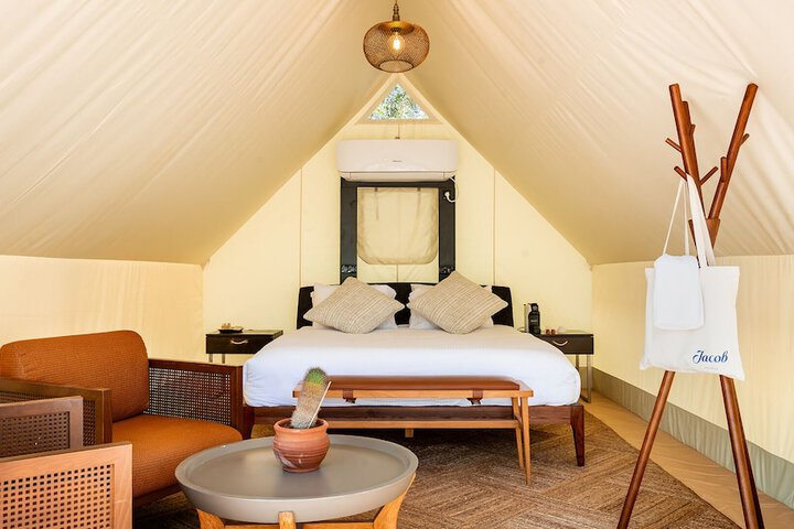 Room 4 of 26