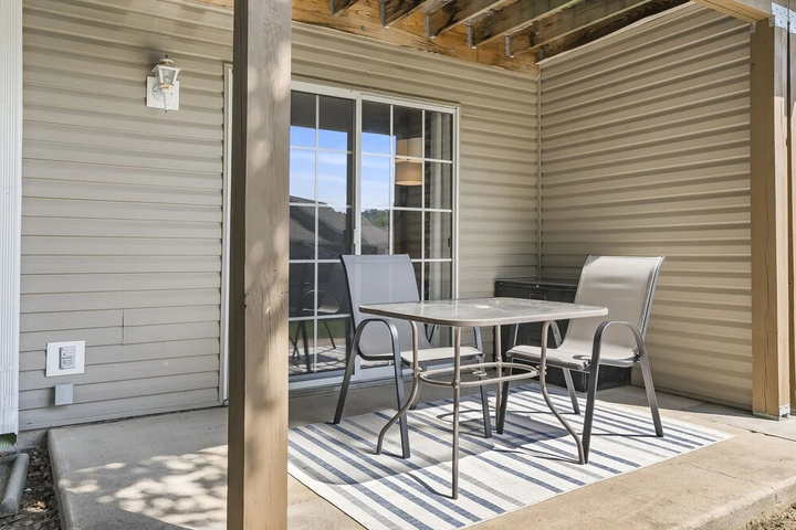 Terrace/Patio 4 of 14
