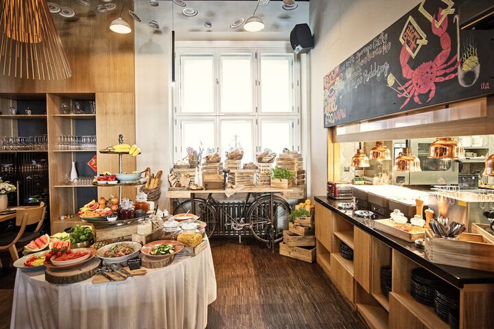Breakfast/Coffee Service 54 of 76
