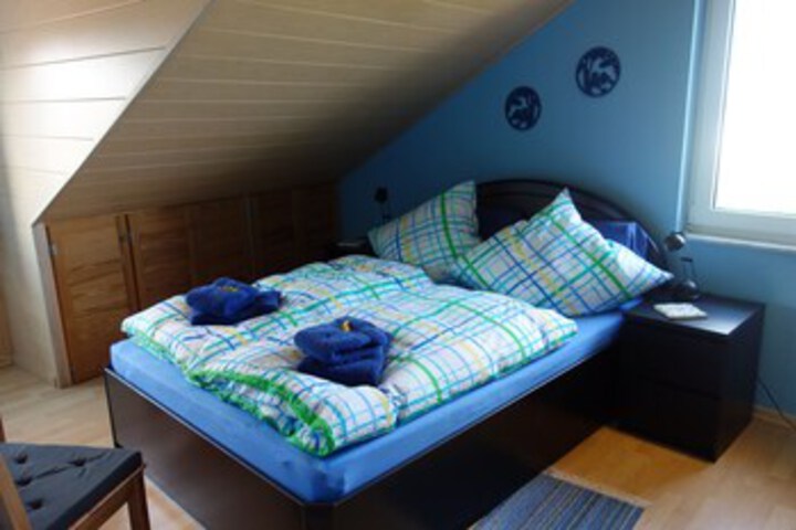 Room 107 of 121