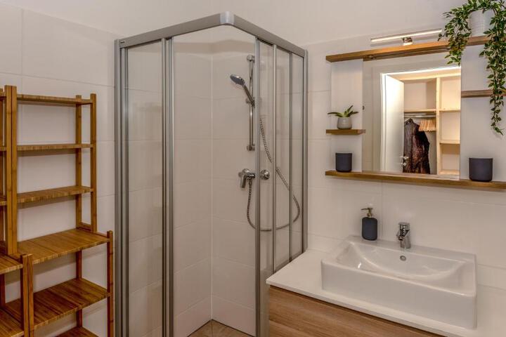General 28 of 36