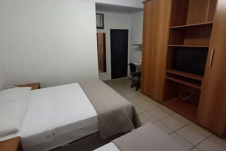 Room 20 of 38