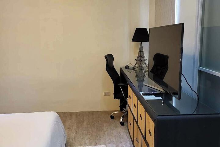 Room 13 of 71