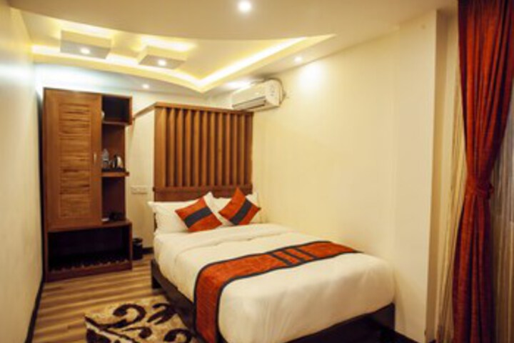 Room 85 of 339