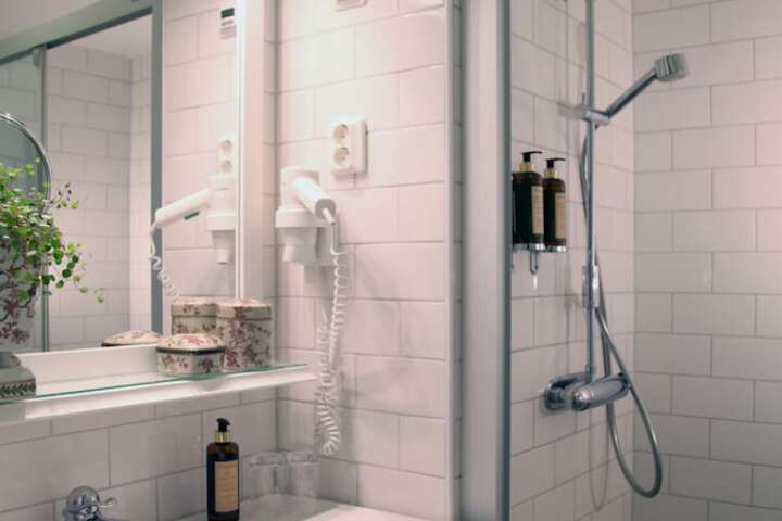 Bath Interior