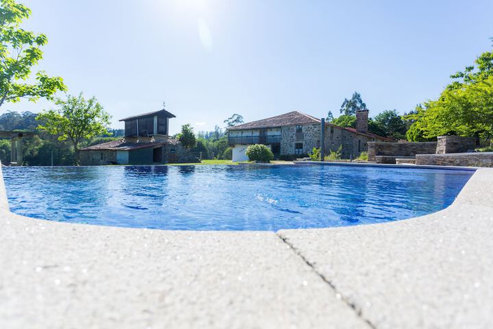 Pool 69 of 107