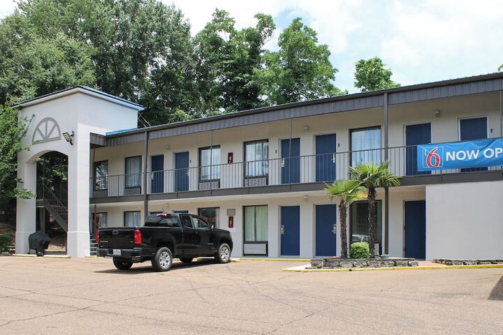 Motel 6 – Mccomb Ms