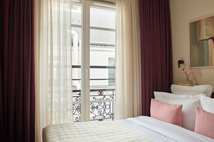 Room 10 of 49