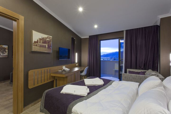 Room 15 of 81