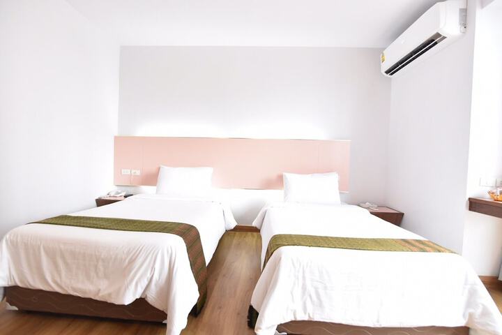 Room 7 of 45