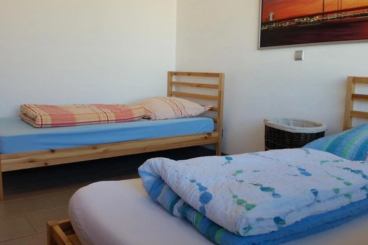 Room 5 of 13