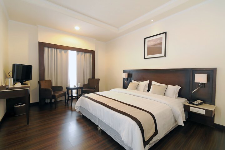 Room 6 of 43