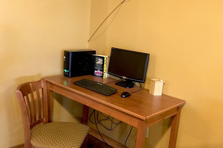 Business Center 45 of 54