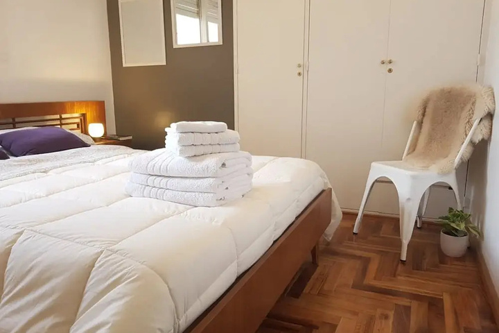 Room 5 of 14