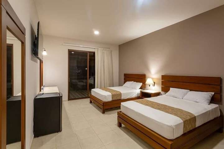 Room 3 of 37