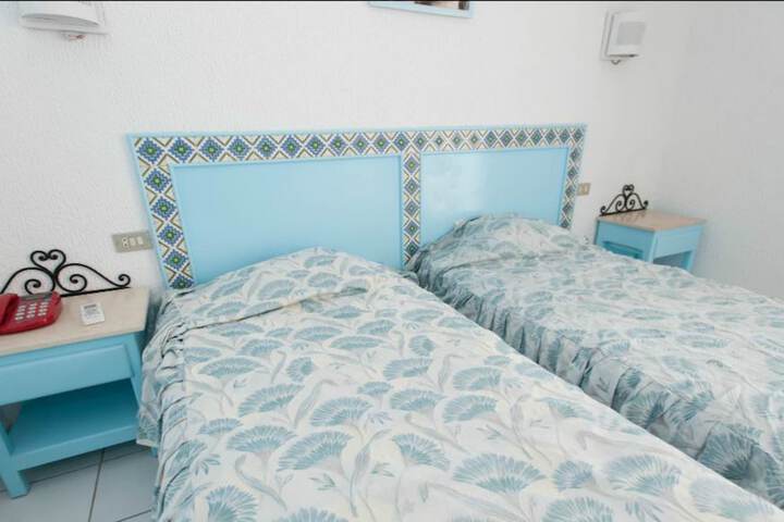 Room 10 of 60