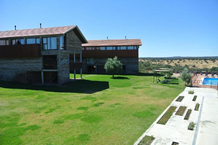 Hospederia Parque de Monfragüe in Torrejon El Rubio