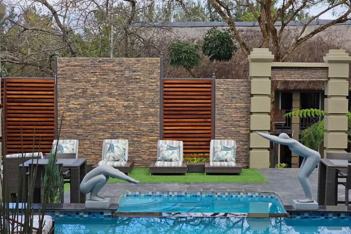 Pool 42 of 76